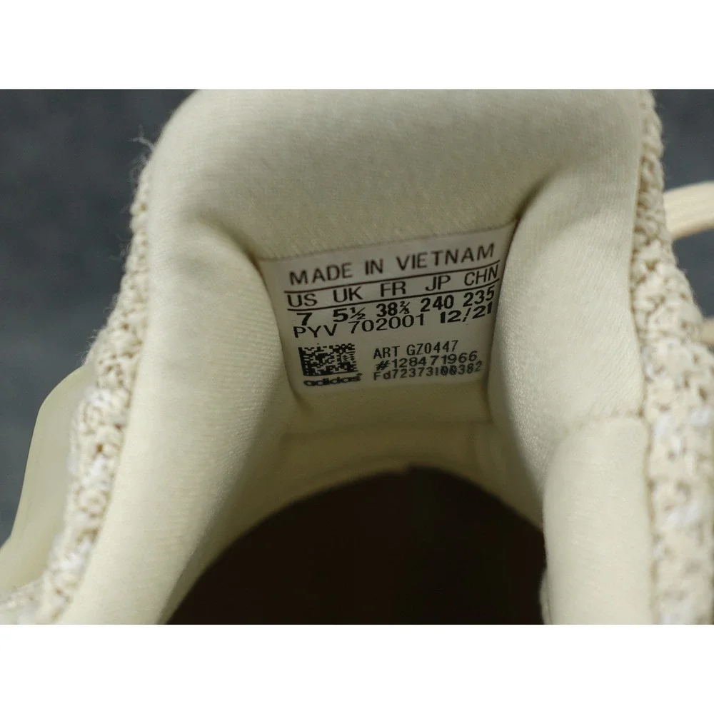 Adidas UltraBoost 5.0 DNA Women 7 Cream White GZ0447 Primeknit Running Shoes